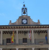 La FEMP invita a mantener un minuto de silencio hoy, 8 de enero, a las 12 horas, como muestra de condena por los atentados de París.