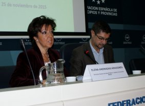 Elena Andradas y Juan Ávila en la inauguración de la Jornada